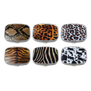 علبة حبوب بقسمين، حافظة أدوية محمولة للجيب، منظم معدني مزخرف للأدوية والفيتامينات، هدية فريدة - Product Image 2