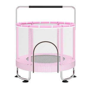Trampolim infantil barato em promoção, material PVC, para meninas e meninos, cama elástica dobrável para brincar em ambientes internos com rede de proteção. - Product Image 1