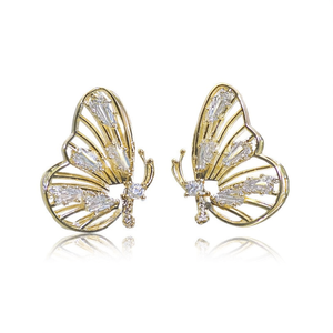 Orecchini a farfalla dorati con zirconi marquise incastonati a griffe per donna, gioielli alla moda per feste, in lega placcata oro 18K - Product Image 1