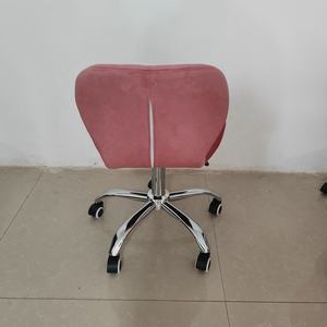 Silla <span class=keywords><strong>de</strong></span> oficina a <span class=keywords><strong>precio</strong></span> barato, muebles para el hogar, giratoria, impresionante Rueda, <span class=keywords><strong>sillas</strong></span> <span class=keywords><strong>de</strong></span> <span class=keywords><strong>escritorio</strong></span>, silla <span class=keywords><strong>de</strong></span> Bar - Product Image 4