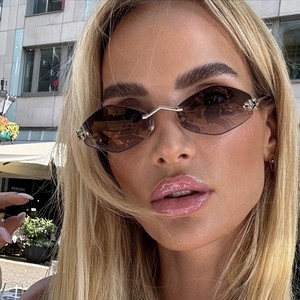 Nouvelles lunettes <span class=keywords><strong>de</strong></span> <span class=keywords><strong>soleil</strong></span> haut <span class=keywords><strong>de</strong></span> gamme pour femme 2026, monture complète en forme <span class=keywords><strong>de</strong></span> diamant, personnalisées, protection UV400, motif tête <span class=keywords><strong>de</strong></span> léopard, idéales pour les sports <span class=keywords><strong>de</strong></span> plein air et les voyages - Product Image 2