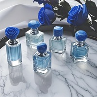 Fournisseur direct d'usine, bouchon de flacon de parfum en cristal blanc, luxe léger haut de gamme, formes géométriques personnalisables