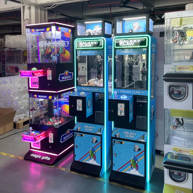 Maker New Style Claw Crane Machine Arcade Toys Plush Mega Mini GALAXY CLAW  Claw Coin Operated Games Machine