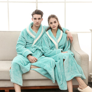<span class=keywords><strong>Peignoir</strong></span> en flanelle à carreaux ananas d'hiver unisexe épaissi <span class=keywords><strong>grande</strong></span> <span class=keywords><strong>taille</strong></span> longueur au genou Robe tissée à la mode pour les couples - Product Image 6