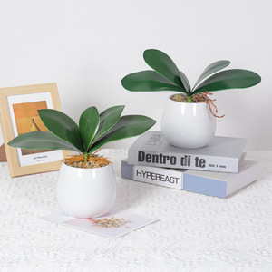 Flower Delight - Hojas de Orquídea Artificiales de Plástico PVC PU, Goma Suave, Decoración Moderna para el Hogar, Accesorios de Fotografía para Exteriores - Product Image 1
