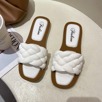 Neue Gnext Modetrend Sommer Outdoor Flache Sandalen für Damen und Mädchen Koreanische Offene Zehen Strandschuhe Lässige Tägliche Einkaufs-Pantoffeln