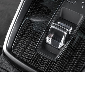 Panel de engranaje central para coche, accesorios de interior para <span class=keywords><strong>audi</strong></span> <span class=keywords><strong>a3</strong></span> 8y 2021 2022 2023, kit de consola de control elevador de ventana, modificación de fibra de carbono - Product Image 3