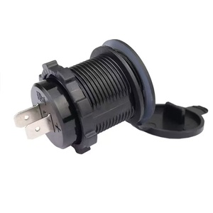 Chargeur de voiture double USB 48W QC3.0 + PD Nouveau panneau de charge rapide avec couvercle rabattable pour voitures et bateaux Prise USB PC 12-24V - Product Image 5