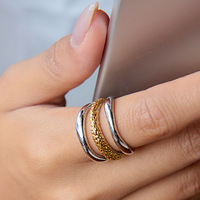 Bague superposée bicolore en acier inoxydable Gaovo pour femme, texture tressée, étanche, hypoallergénique, collection de bijoux tendance, cadeau