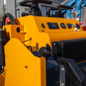Wholesale Compact <b>Track</b> Skid Steer Loader Three Pumps Three Valves 450kg Load Hydraulic <b>Dumper</b> for Breeding Farm Jobs Project - Product Image 4