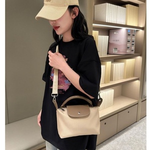 Nuevo Diseño de Marca de Lujo, Juego de <span class=keywords><strong>2</strong></span> Piezas, Bolso Tote Informal de Gran Capacidad, Bolso Deportivo Informal para Yoga, Bolso de Hombro Retro para Mujer - Product Image 3