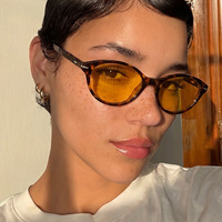 Lunettes de soleil rétro personnalisées UNOC 2026, monture petite unisexe, verres PC UV400, lunettes de soleil œil de chat pour femmes