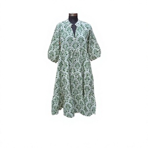 Vestido Midi Holgado de Algodón 100% Puro con Cuello en V y Manga Larga, Estampado Floral Boho Himanshi, Estampado a Bloques, Informal para Uso Diario, Limpieza en Seco - Product Image 1