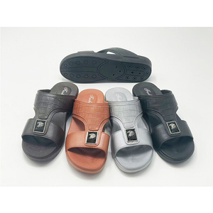 Sandalias de Playa Antideslizantes para Hombre, Precio Económico, Mercado de Yemen, Oriente Medio, Sandalias de Moda para Hombre - Product Image 2