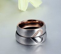 Bague en titane de haute qualité incrustée de pierre 3A CZ bagues en titane véritable bagues de mode avec pierres précieuses pour hommes et femmes
