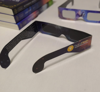 Lunettes d'éclipse solaire en stock certifiées ISO et CE, lunettes de protection solaire sûres, lunettes d'éclipse en papier en gros pour l'observation directe du soleil