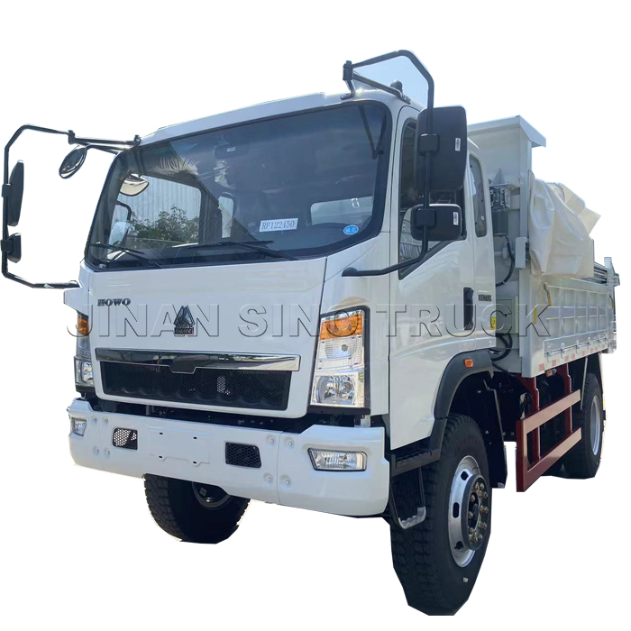 6 Tires 4m3 5m3 6m3 Tipper Trucks SINOTRUK HOWO Small Duty
