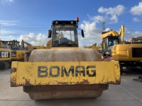BOMAG BW226DH-4 Compacteur vibrant à tambour unique 25t 150kW d'occasion, moteur diesel Deutz, force de compactage 330kN, à vendre