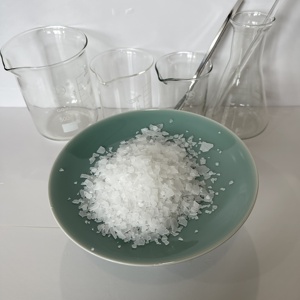 Kergé <span class=keywords><strong>sulfate</strong></span> <span class=keywords><strong>de</strong></span> bicarbonate <span class=keywords><strong>de</strong></span> <span class=keywords><strong>soude</strong></span> <span class=keywords><strong>de</strong></span> qualité industrielle et alimentaire dense 99.2% flocons <span class=keywords><strong>de</strong></span> qualité supérieure Shandong Chine pour diverses applications - Product Image 4