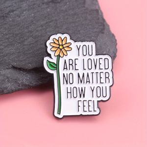 เข็มกลัดรักการรักษา-"คุณเป็นที่รักไม่ว่าคุณจะรู้สึกอย่างไร" ด้วยสีเหลือง - Product Image 1