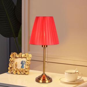 Lámpara de Mesa de Estilo Retro de Alta Gama con Interruptor de Control, Luz Ambiental de Lujo Blanca Cálida Regulable para Dormitorio, Hotel, Bodas - Product Image 1