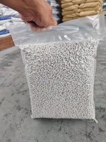 Agent déshumidifiant et additifs fonctionnels pour la fabrication de films soufflés en plastiques recyclés PP et PE