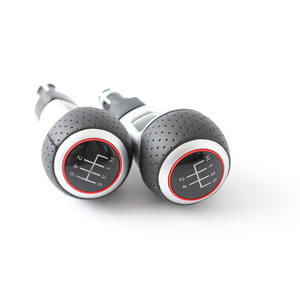 Pomo de palanca de cambios de coche, transmisión manual de 5 y 6 velocidades envuelto en cuero para Volkswagen Audi, diseño ergonómico - Product Image 1