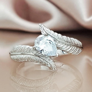 Anello Semplice a Foglia con Pietra a Goccia, Ornamento Creativo per Dito alla Moda - Product Image 1
