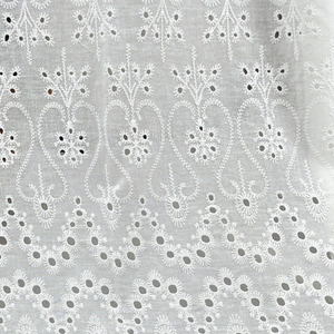 Venta al por mayor de telas de encaje de algodón blanco telas con bordado floral ojal bordes ondulados de encaje <span class=keywords><strong>para</strong></span> materiales de diseño de moda - Product Image 6