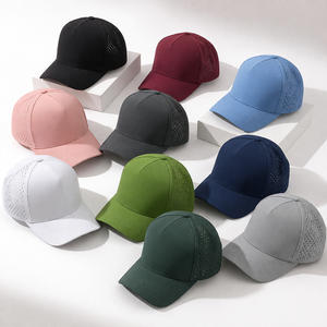 Gorra de Béisbol de 5 Paneles con Logotipo Personalizado, Impermeable, con Orificios Cortados con Láser, de Secado Rápido - Product Image 1