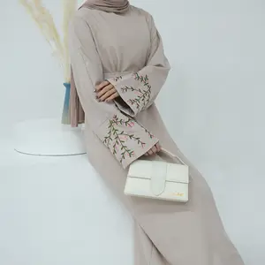 Kustom Dubai gaya gaya Timur Tengah Turki Dubai seri bordir bunga gaun elegan bordir Abaya gaun wanita