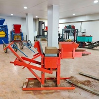 Machine multifonctionnelle non automatique pour la fabrication de briques et de blocs en argile avec pompe, respectueuse de l'environnement et à haut rendement