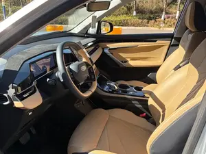 Geely Boyue 2023 2024 2025 1.5TD Happy Edition Automatique Cuir 5 Places SUV à <span class=keywords><strong>Vendre</strong></span> - Product Image 2