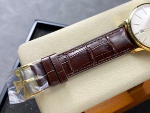 Montre mécanique pour homme élégante et tendance avec bracelet marron et finition dorée - Product Image 4