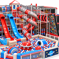 Nouvelle structure de jeu intérieur pour enfants 2026 : piscine à balles colorée, toboggan, mur d'escalade en spirale, structure capsule, personnalisable