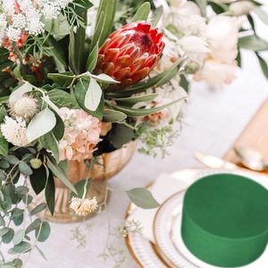 Bloques de Espuma Floral Redondos para Usar en una Variedad de Arreglos Florales con Flores Frescas para Bodas, Cumpleaños y Otros Eventos Especiales - Product Image 3