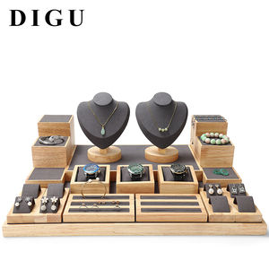 DIGU Factory Design Personalizado Madeira Jóias Exibição Props Pu Couro Jóias Display Set Para Loja De Jóias - Product Image 3