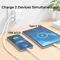 Pengisi Daya Dinding 20W PD QC3.0 Output Ganda Colokan UK Tipe-C USB-C Pengisian Cepat untuk Ponsel Tablet YG39