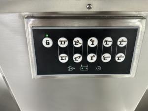 طاولة تشغيل مدمجة ببطارية مع أربع عجلات كبيرة نظام تحكم مزدوج متوافق مع الذراع C - Product Image 5