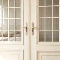 Porte Double Arche Française en Bois Composite Laqué Imperméable avec Grille en Verre pour Hôtel, Villa, Appartement, Chambre à Coucher