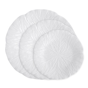 StarLuckINT Vente en gros Assiette de présentation en porcelaine à motif feuille de lotus blanche, service de vaisselle en céramique pour décoration de mariage - Product Image 2