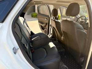 Auto Usate <span class=keywords><strong>Ford</strong></span> <span class=keywords><strong>Escort</strong></span> <span class=keywords><strong>Sedan</strong></span> LHD Automatica Trazione Anteriore 1.5L Benzina Basso Chilometraggio Senza Incidenti Esportazione All'Ingrosso 2021 - Product Image 5