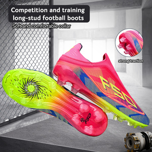 Chaussures de football respirantes personnalisées en gros pour hommes, crampons FG/AG longs, résistantes à l'usure et protégeant efficacement les chevilles - Product Image 1