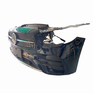 <span class=keywords><strong>Mercedes</strong></span> Classe E 213 New Sports 21 Assemblage de pare-chocs avant et de calandre Assemblage de refroidisseur et de ventilateur de réservoir d'eau électronique utilisé - Product Image 2