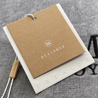 Étiquettes de vêtements écologiques en carton et papier kraft, étiquettes brunes imprimées en relief pour les vêtements de boutique, les sacs et les chaussures