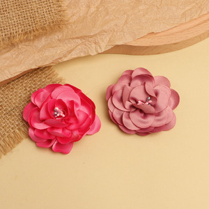 Flores de tela con forma de camelia, accesorios para el cabello, broches, corsages para ropa, zapatos, sombreros, regalo unisex, origen Jinhua - Product Image 4