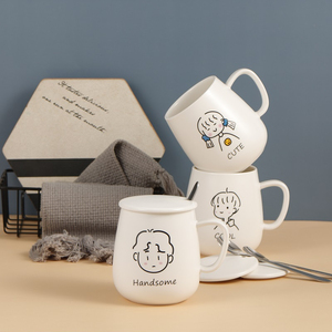 Tasse à café Mr & Mrs en céramique imprimée de logo personnalisé pour couple avec cuillère, design <span class=keywords><strong>personnage</strong></span> de dessin animé, pour cadeau de mariage - Product Image 3