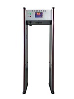 Détecteur de métaux en arche KMS étanche pour extérieur, 60 personnes par minute, avec contrôle de la température pour les entrées de stades et de stations de métro