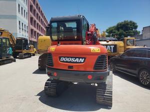 Doosan DX 60รถขุดตีนตะขาบดีเซลถังขุด6ตันชิ้นส่วนหลักที่ใช้แล้วประกอบด้วยปั๊มมอเตอร์เครื่องยนต์ - Product Image 3