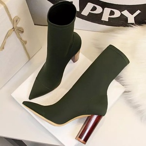 Bottines pour femmes à talon épais en matériau extensible mi-mollet - Product Image 1